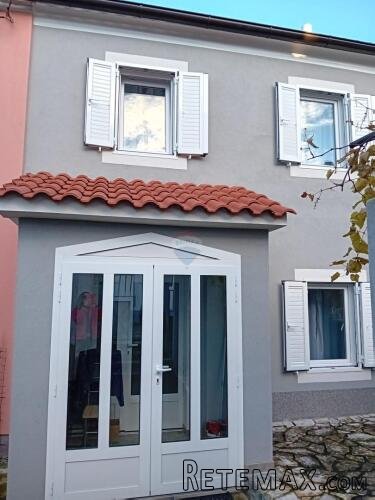 Otok Krk,Omišalj, autohtona kuća 90 m2, kompletno renovirana - 3