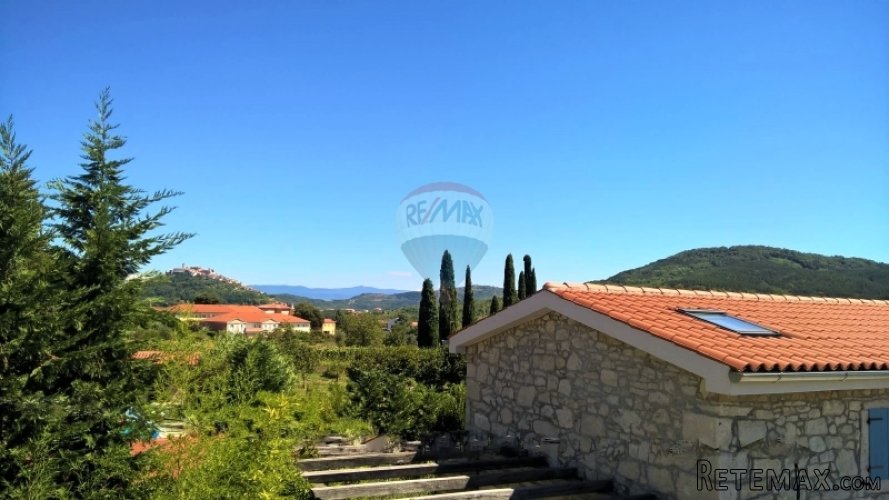 MOTOVUN, ŠARMANTNA VILA!!! - 2