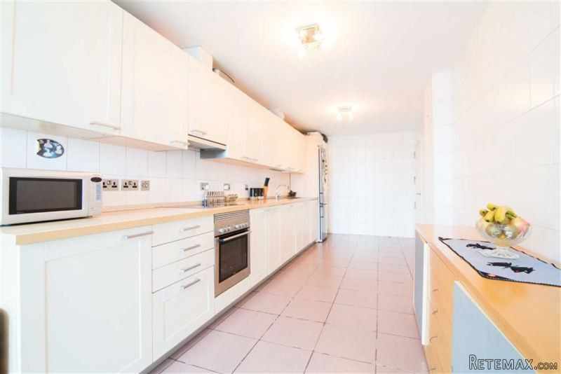 4 bed apartment in Europlaza - 2