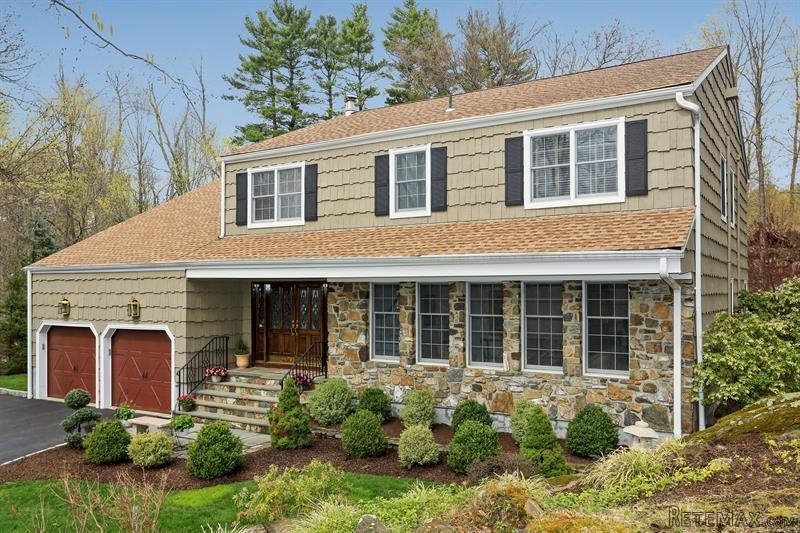4 bedroom House For Sale: 1505..