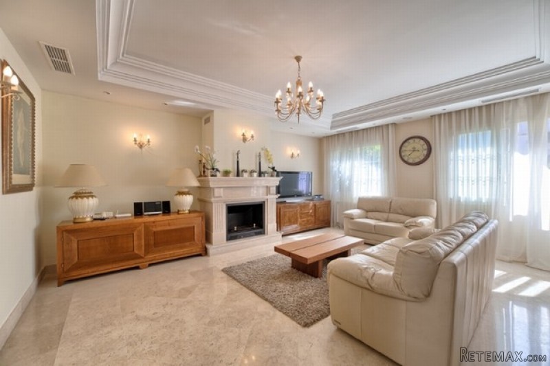 HM5O2753 - Villa For sale in San Pedro.. - 2