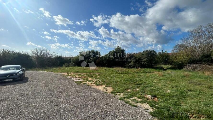 Građevinsko zemljište 579 m², Šikići – Pula - 2