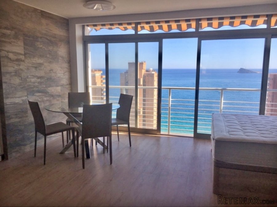 Se vende estudio tipo loft en segunda línea playa levante.. - 2