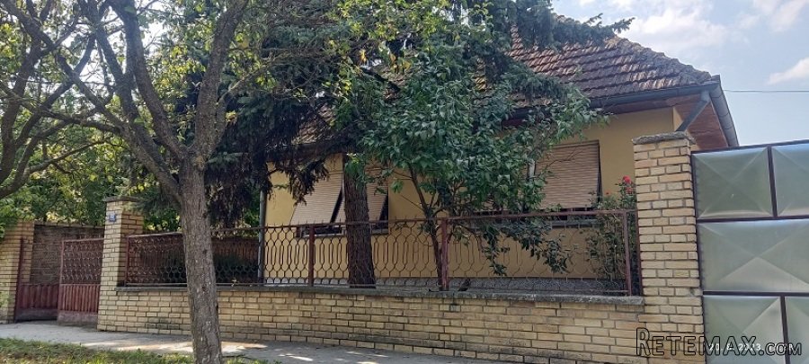 HIT PONUDA!Ocuvana i namestena kuca na korak od Banje Junakovic- - 3