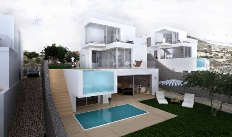 4 Bedroom 4 Bathroom Villa In Benidorm..