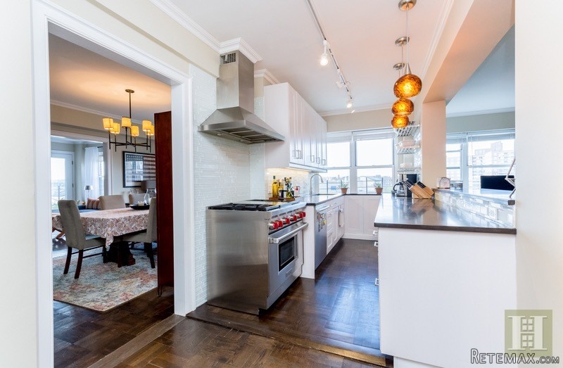 4 bedroom Apartment For Sale: 3515.. - 2