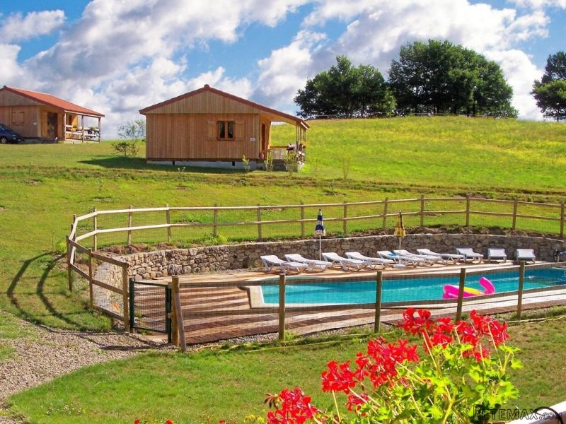Ferme avec une petite villa