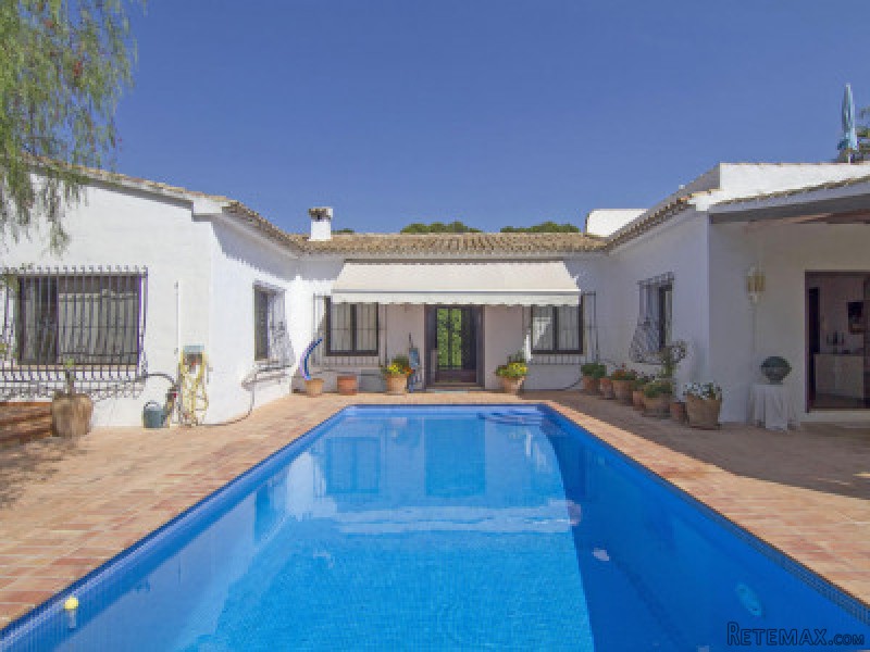 4 Bedrooms - Villa - Alicante - For Sale - 2