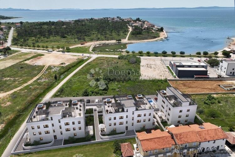 PRIVLAKA APARTMAN NOVOGRADNJA PRIZEMLJE 90m2