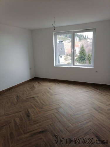 Prodajem apartman na Kopaoniku - 2