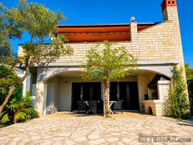OTOK KRK-kuća 100 metara do plaže