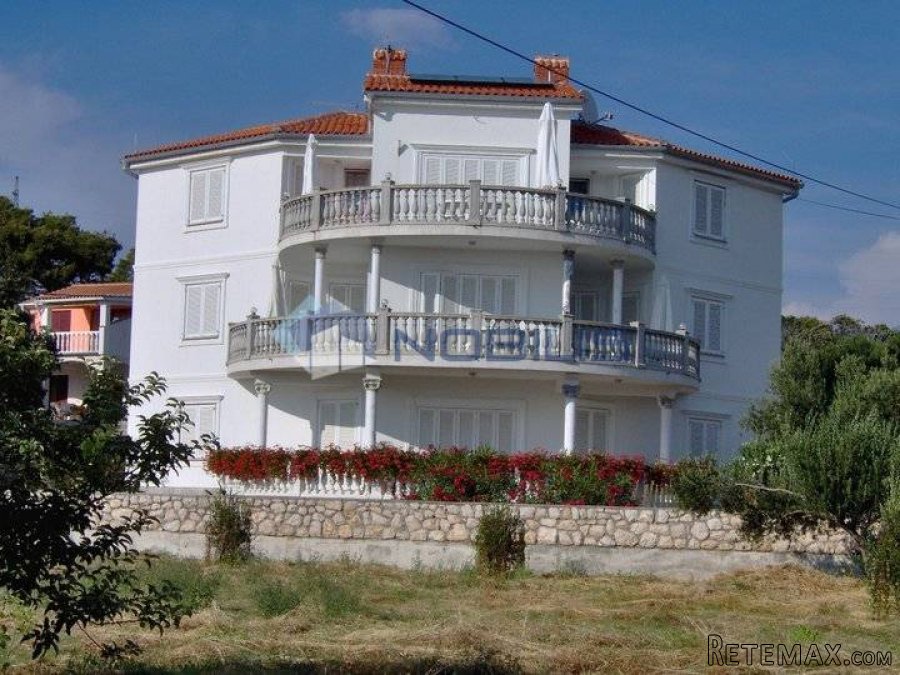 Rab, Barbat, kuća s 8 apartmana - 5
