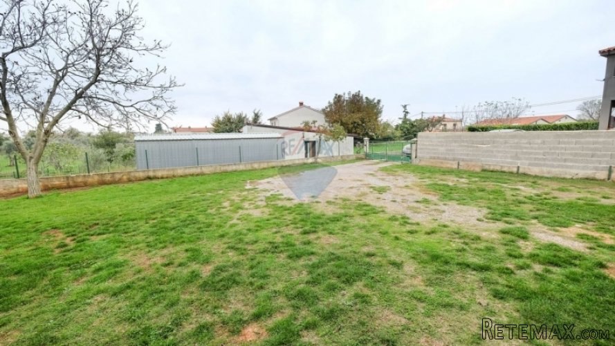 PULA , obiteljska-apartmanska kuća - 2