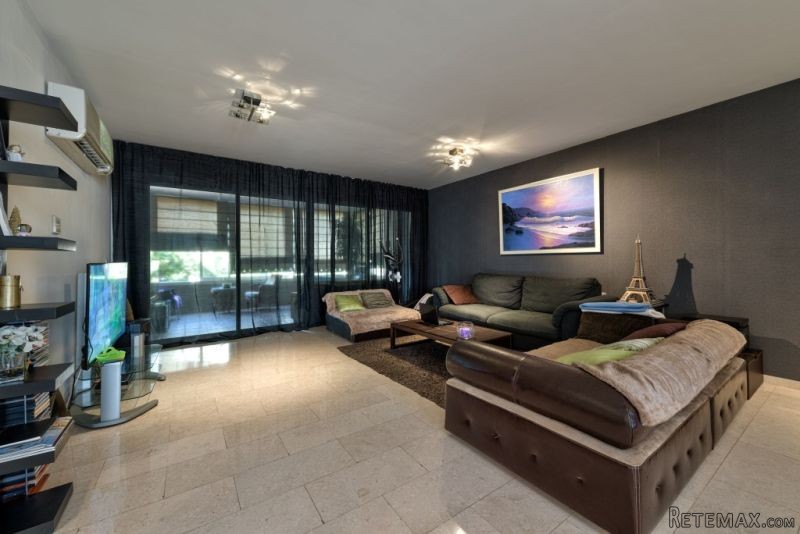 Luxury seafront Apartment in Potamos..