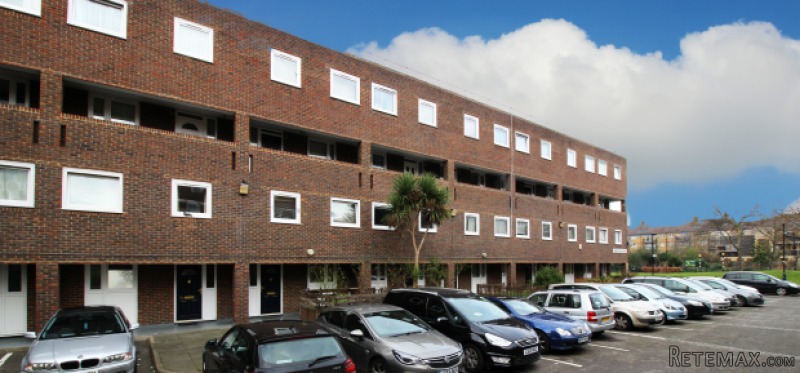 3 bedroom, Flat house for sale