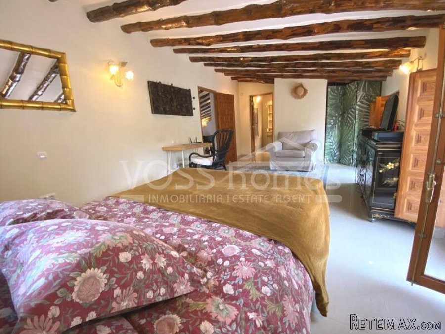NEW & EXCLUSIVE TO VOSS HOMES - This property and its.. - 11