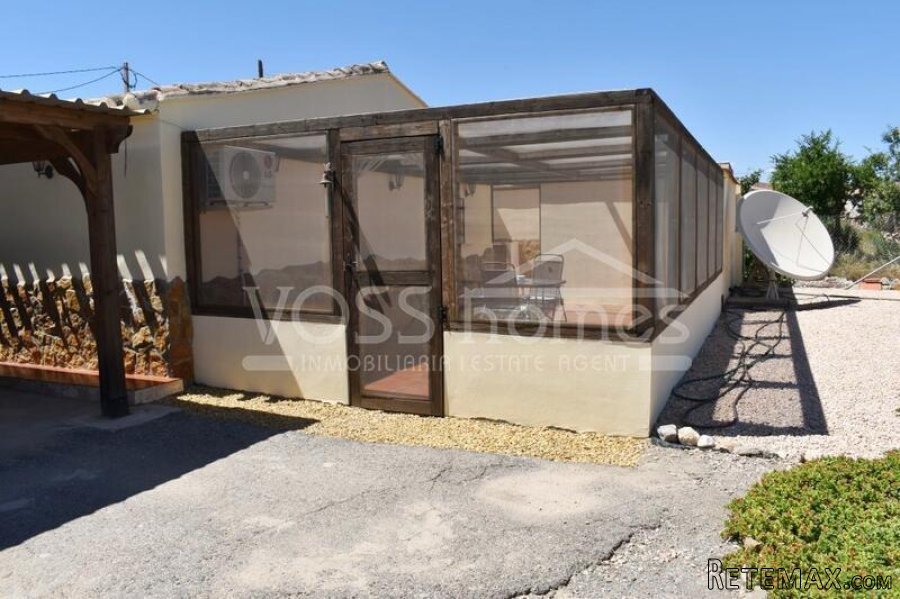 RESERVED/SALE AGREED JULY 2022 WITH VOSS HOMES - A recently.. - 12