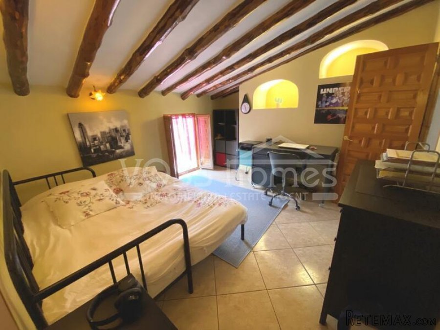 NEW & EXCLUSIVE TO VOSS HOMES - This property and its.. - 13