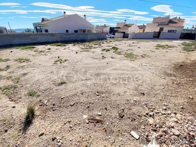 NEW LISTING TO VOSS HOMES - An URBAN building plot of land.. - 3