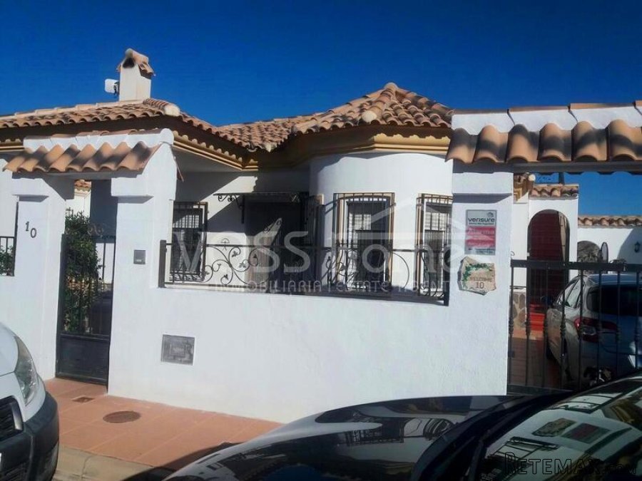 NEW LISTING TO VOSS HOMES - Large, 2 bed, 1 bath villa with.. - 13