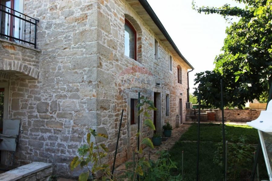 Istra, Peruški, 2 kamene kuće sa bazenom - 6