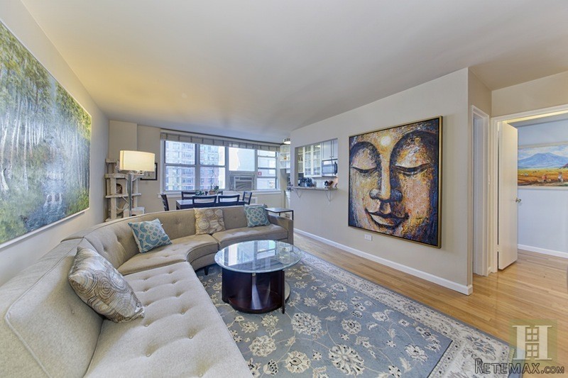 1 bedroom Apartment For Sale: 240 EAST.. - 2