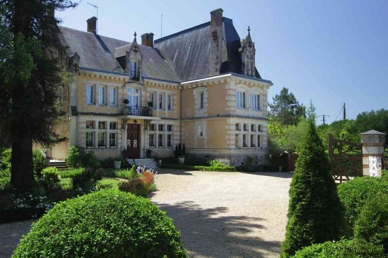 Boutique Chateau Hotel, Cottages..