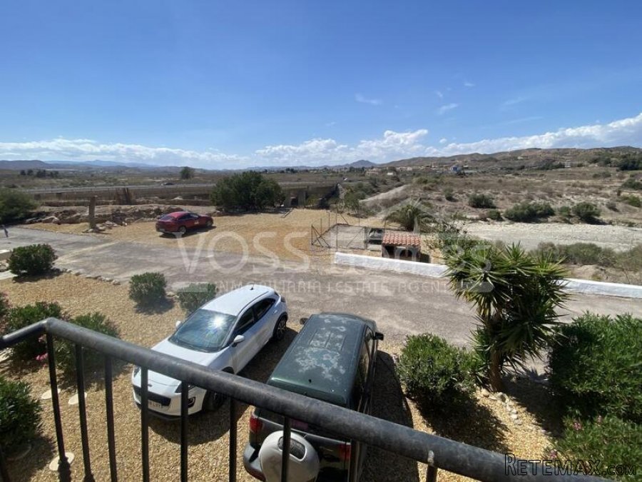 NEW & EXCLUSIVE TO VOSS HOMES - A stunning, huge 358m2.. - 17