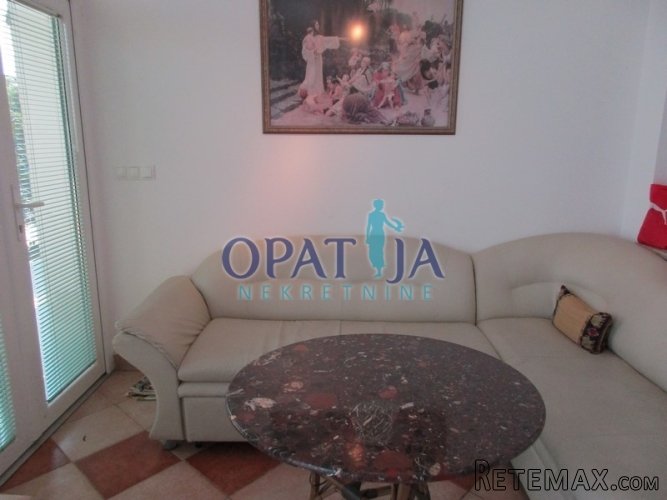 Stan u Opatiji od 135 m2 - odličan za iznajmljivanje !