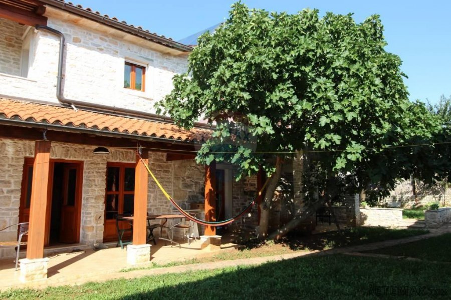 Istra, Peruški, 2 kamene kuće sa bazenom - 8