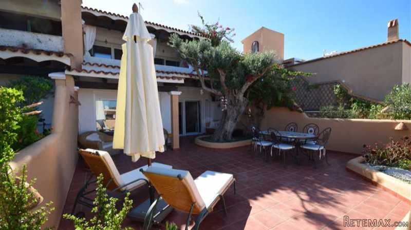 Townhouse with splendid sea views - 2