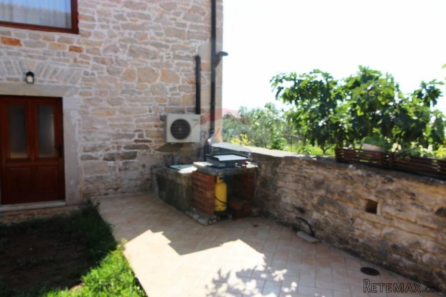 Istra, Peruški, 2 kamene kuće sa bazenom - 10