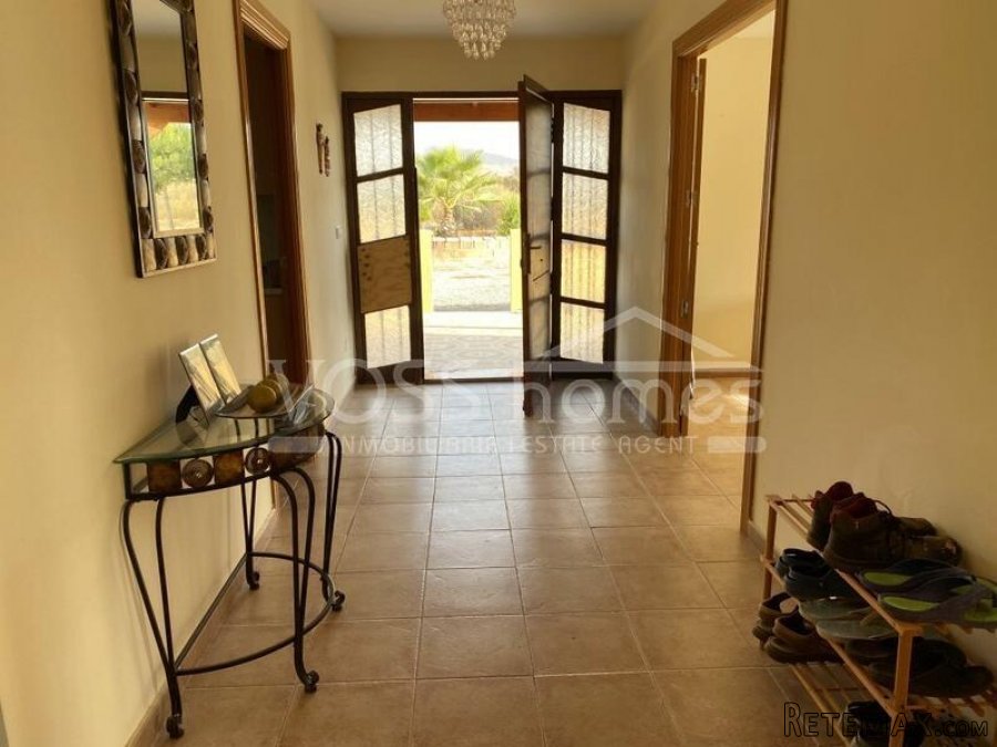 NEW TO VOSS HOMES - An impressive, larger than average.. - 20