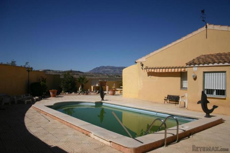 Quick sale - 3 bed villa near Pinoso..