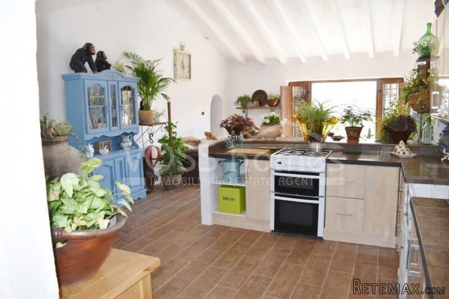 RESERVED WITH VOSS HOMES - A large, WOW, full of character.. - 20