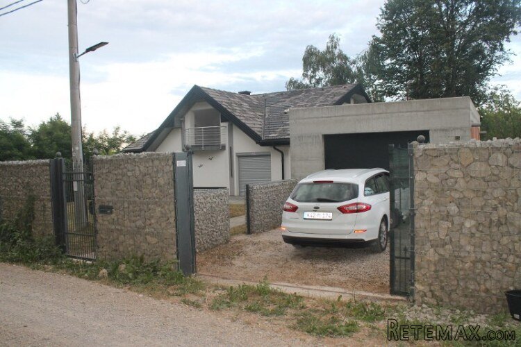 Moderna i stilski uređena kuća za odmor - 21