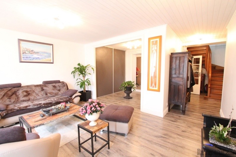 Superb, recently-renovated 4-bed.. - 2