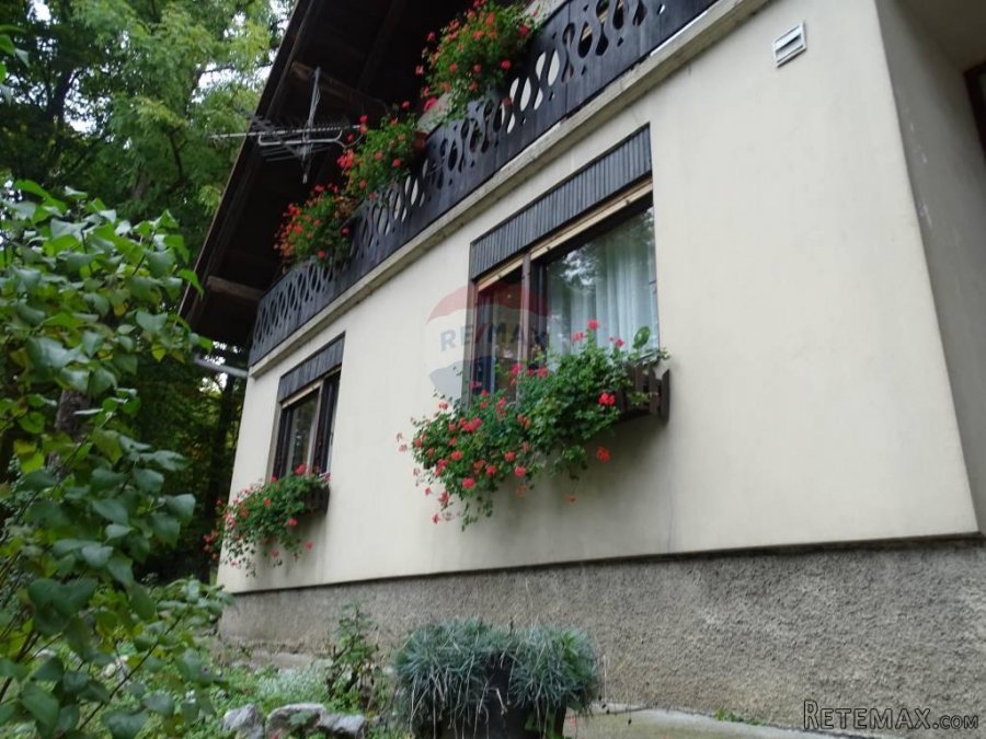 KUPJAK - dvije kuće - 2
