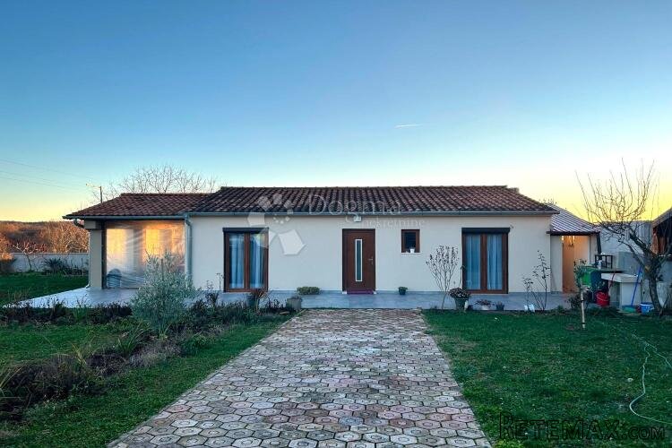 SVETVINČENAT – kuća na kraju sela s lijepom okućnicom - 3