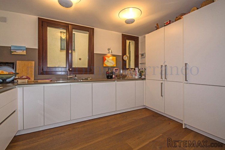 Exclusively listed by Mundo Mediterráneo. This apartment.. - 4