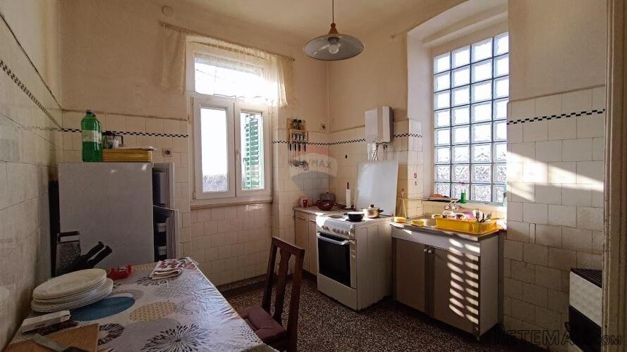 Rijeka, Gornja Vežica - trosobni stan + okućnica - 1.kat