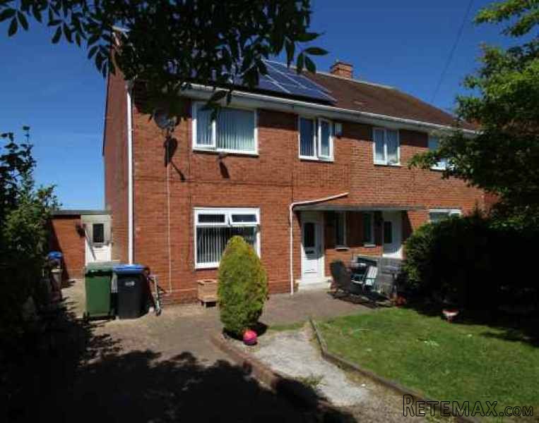 3 bedroom, Semi-detached House house..