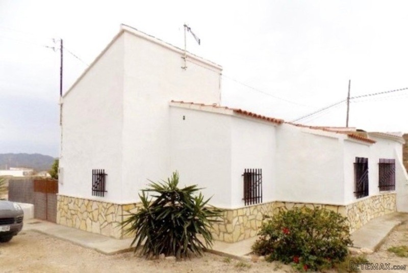 Town House / Village House in Cuevas..