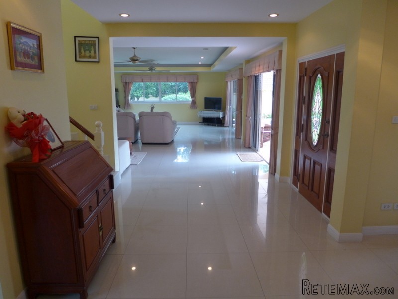 5 bedroom pool estate with lovely.. - 2