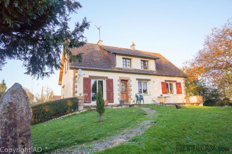 Plomb - House For Sale
