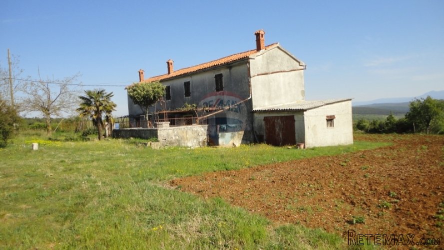 ISTRA, KAMENA KUĆA SA PREKRASNIM POGLEDOM NA PRIRODU