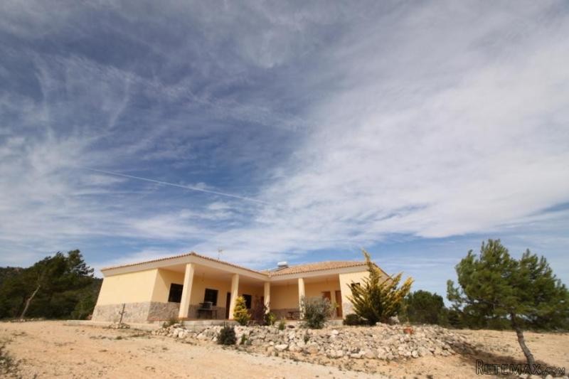 Under Offer (Ref. PV3363)