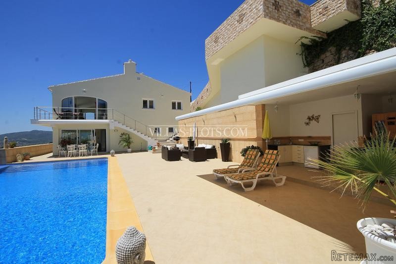 5 Bedroom Villa In Javea - 2