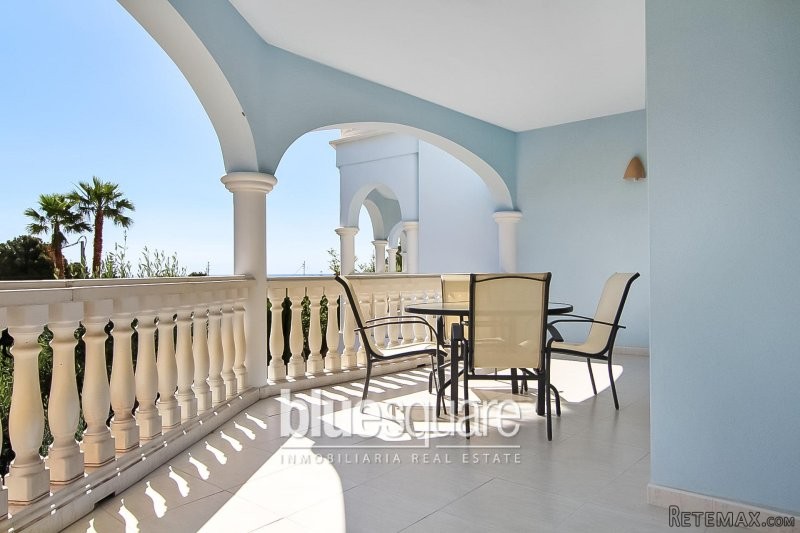 Luxury 2 bedroom apartment on a sought..