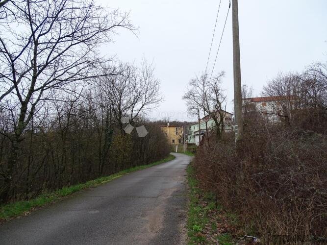 Drenova - odličan teren za obiteljsku višestambenu zgradu ! - 3